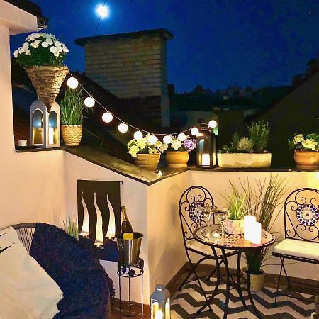 Duplex With Quite Terrace On Wenceslas Sq. Praga Exterior foto